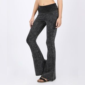 Zenana Flare Mineral wash yoga pants size 1X charcoal